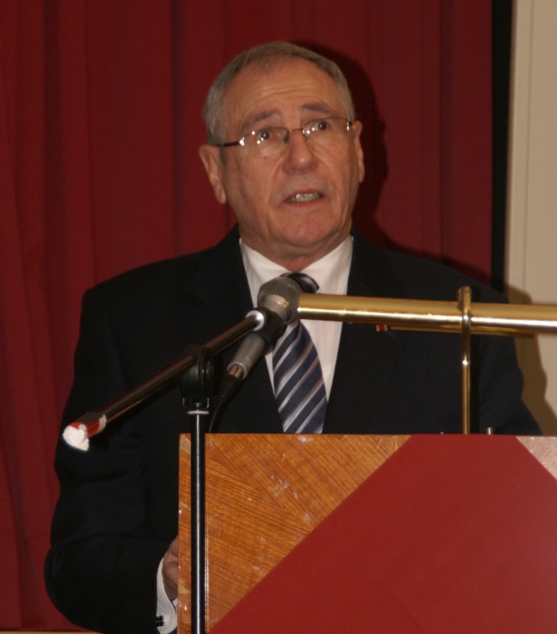 Kreispräsident B. Tiemann