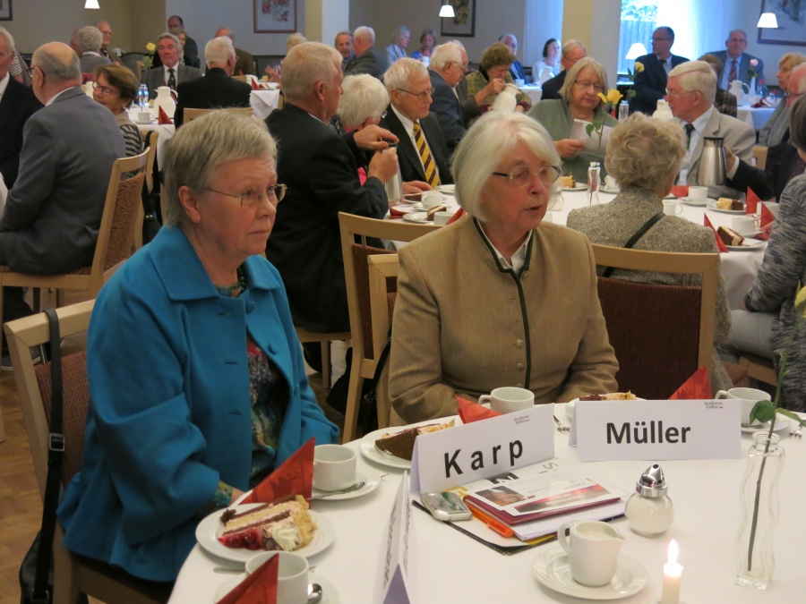 Helga Karp + Helga Müller
